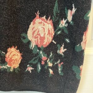 Floral Knit dress - Black and Pink